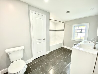 24 Draper St unit 1, Brockton, MA 02302 - photo 2