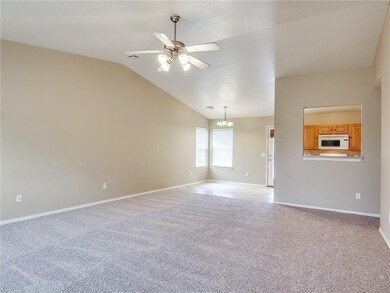 9417 Checkerbloom Dr, Oklahoma City, OK 73165 - photo 4