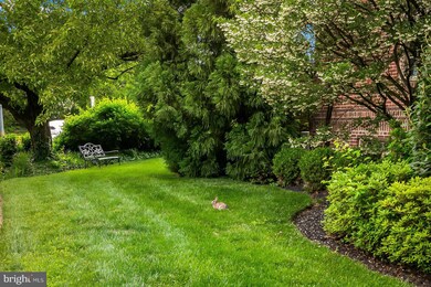 610 Somerset Rd unit 302, Baltimore, MD 21210 - photo 3