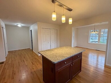 121 Robin Hill Rd unit B, Groton, MA 01450 - photo 6