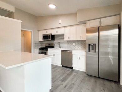 3917 Gull Ct, Rolling Meadows, IL 60008 - photo 4