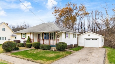 53 W Dave Longaberger Ave, Dresden, OH 43821 - photo 2