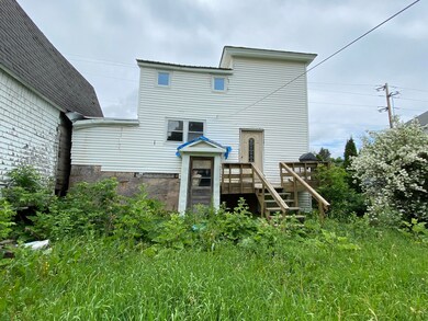 1739 Main St Mapleton (21)