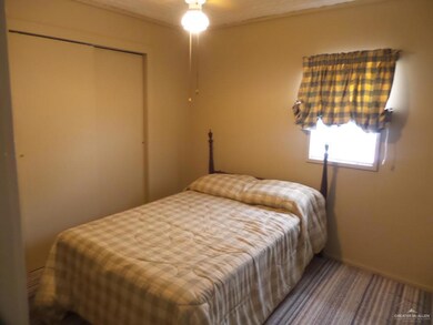 215 S Whisper Meadows Ln unit 132, Donna, TX 78537 - photo 6