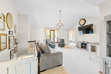 726 Dustin Rd, Salina, KS 67401 - photo 2