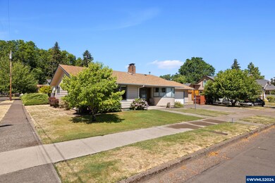 1048 Takena St SW, Albany, OR 97321 - photo 3