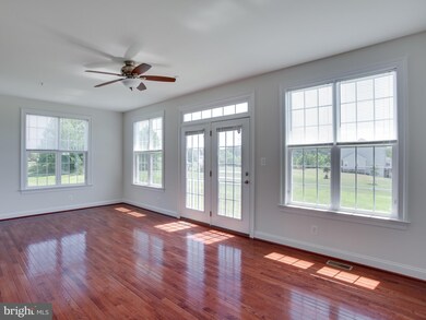 13001 Contee Manor Rd, Bowie, MD 20721 - photo 4