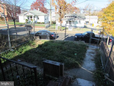 4269 Brooks St NE, Washington, DC 20019 - photo 2