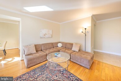 27 Canterbury Square unit 302, Alexandria, VA 22304 - photo 5