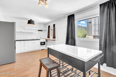 6-web-or-mls-821 N 3rd St-6