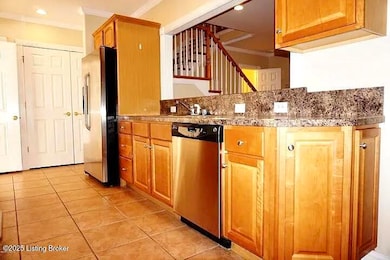 Kitchen has breakfast bar