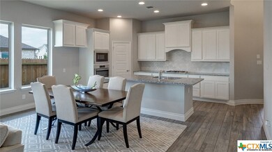 533 Lacey Oak Loop, San Marcos, TX 78666 - photo 2