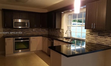 8090 W 18th Lane Rd, Hialeah, FL 33014 - photo 5