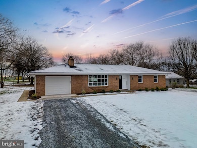 17731 Mason Dixon Rd, Hagerstown, MD 21740 - photo 2