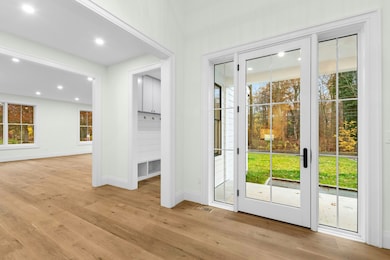 20 Marianne Rd, Darien, CT 06820 - photo 2