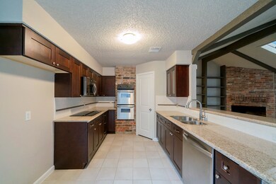 6431 Fairwood Dr, Houston, TX 77088 - photo 4