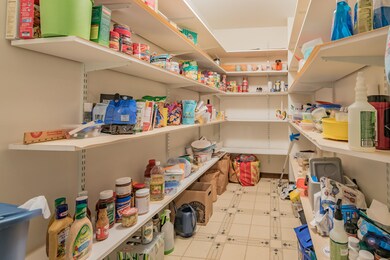 226 Cedarbrook Rd, Naperville, IL 60565 - photo 5