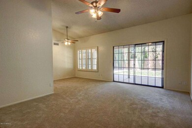 Livingroom-Dining.jpg