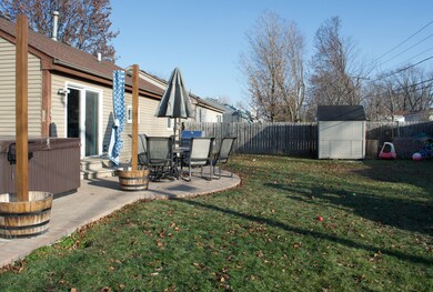 219 Bolz Rd, Carpentersville, IL 60110 - photo 3