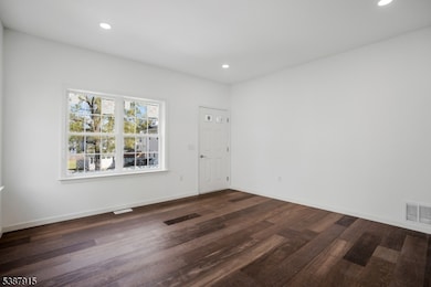 197 Iva St, Rahway, NJ 07065 - photo 5