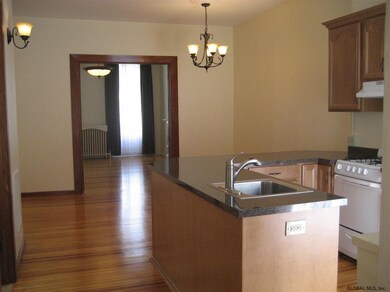 128 Chestnut St, Albany, NY 12210 - photo 7