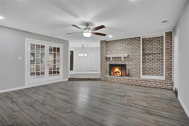 908 Highland Dr, Cleburne, TX 76033 - photo 6