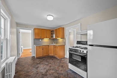13 Giles Ave unit 2, Beverly, MA 01915 - photo 6