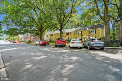 228 N Thomas St unit 4, Arlington, VA 22203 - photo 4