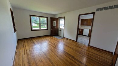 206 Birch St, Audubon, IA 50025 - photo 4