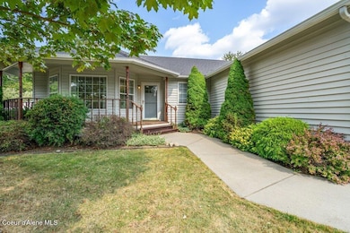 1233 W Sycamore Ave, Coeur D Alene, ID 83815 - photo 2