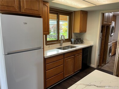 304 Leber Ct NW, Orting, WA 98360 - photo 5