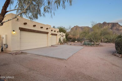 51-web-or-mls-4858-e-jacob-waltz-st