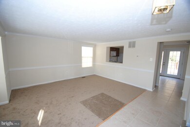 6352 Greenfield Rd, Elkridge, MD 21075 - photo 2