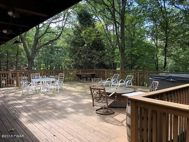 210 Broadmoor Dr, Hawley, PA 18428 - photo 4