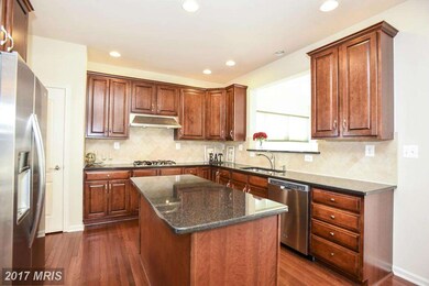23273 Breadalbane Cir, Ashburn, VA 20148 - photo 6