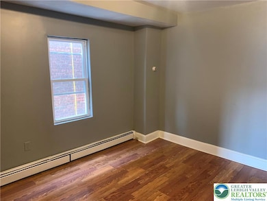 649 Shields St, Bethlehem, PA 18015 - photo 6