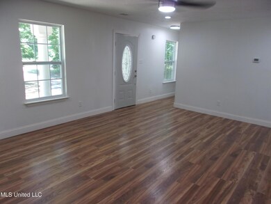 578 Confederate Ridge Rd, Lake Cormorant, MS 38641 - photo 6