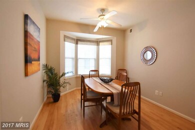 26194 Lands End Dr, Chantilly, VA 20152 - photo 6