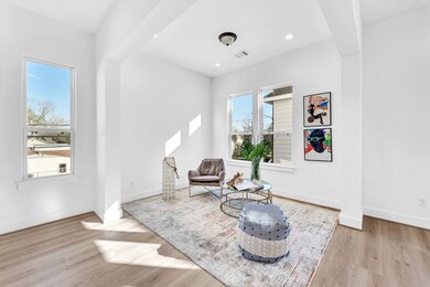 6906 Sidney St, Houston, TX 77021 - photo 4