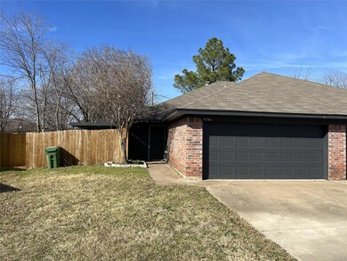 7701 Sable Ln, North Richland Hills, TX 76182 - photo 3