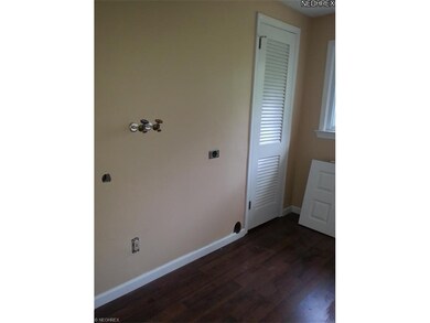 4840 Southwood Dr, Sheffield Lake, OH 44054 - photo 4