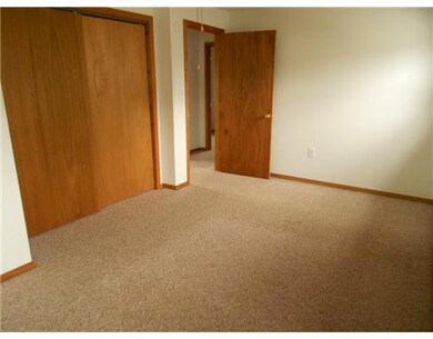 437 Zephyr Ave, Erie, PA 16505 - photo 7