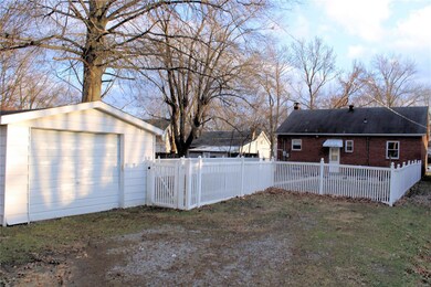 GARAGE WITH ELECTRIC, FENCED YARD, PRIVATE PARKING