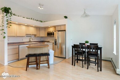 06-Living Room_ETL1371