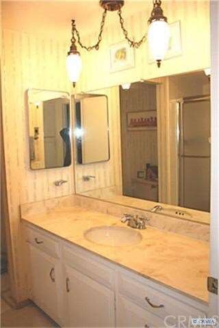 GUEST BATH ROOM WITH LARGE VANITY