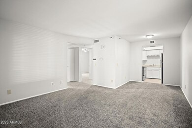 6-web-or-mls-17-e-ruth-ave-322