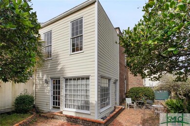 427 E Jones Ln, Savannah, GA 31401 - photo 6