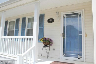 608 Cinnamon Tree Ct, Catonsville, MD 21228 - photo 2