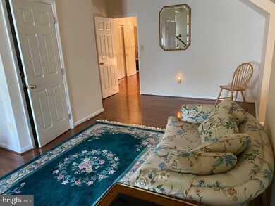 6305 Wood Pointe Dr unit PRIMARY BEDROOM, Glenn Dale, MD 20769 - photo 4