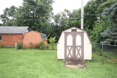 1525 Mcclure Rd, Columbus, IN 47201 - photo 3